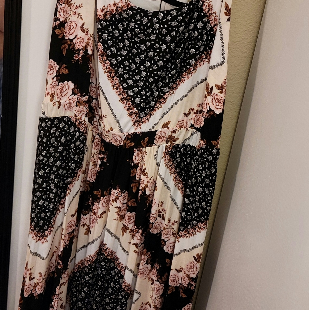 Torrid handkerchief dress size 3